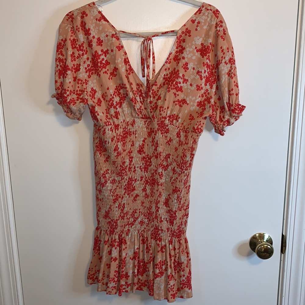 Red White and light Pink Vestique scrunch dress - Picture 4 of 4